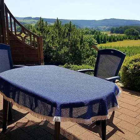 Haus Weitblick * メーデバッハ