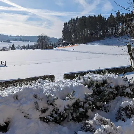 Haus Weitblick * メーデバッハ
